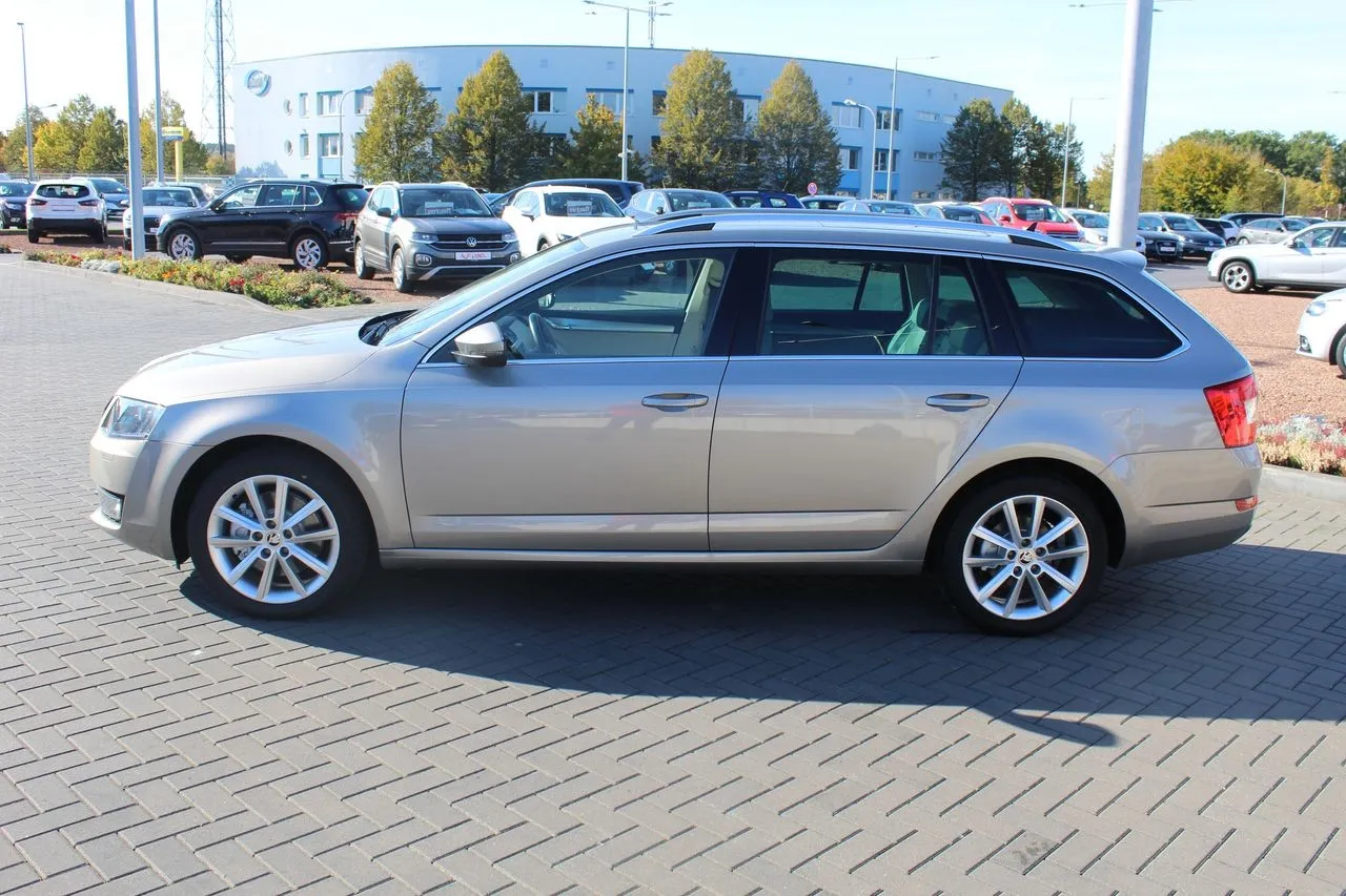 Skoda Octavia Combi 1.8 TSI DSG...  Image 8